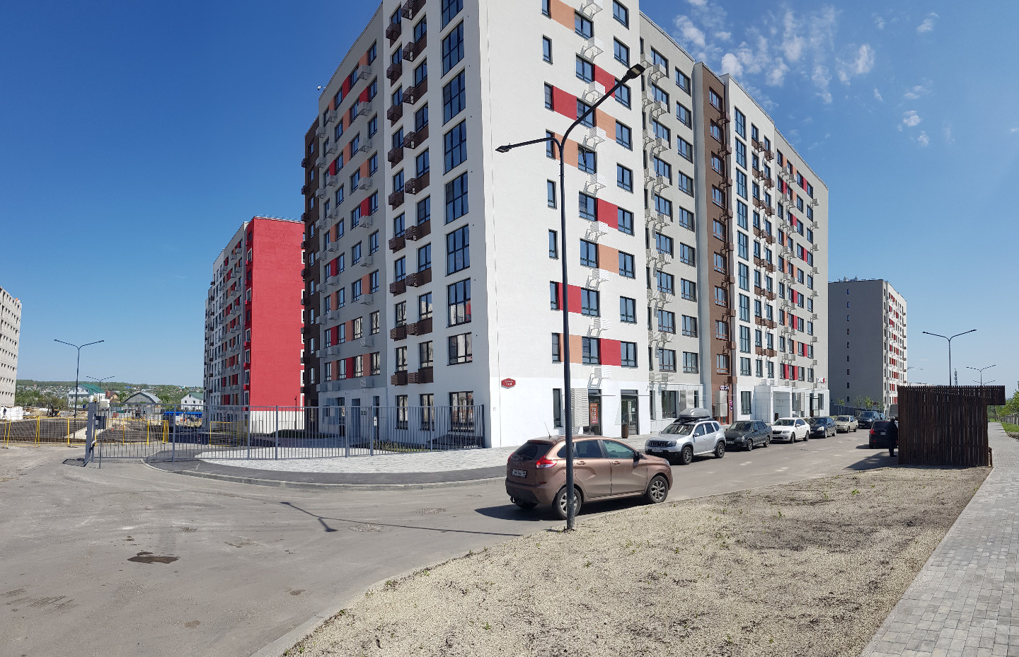 Коммерция в ЖК Кантри

Вашему вниманию предлагается торговое помещение 81 кв.м
Расположение: ул. Июльская 1
Первый этаж.
Первая линия.
Отдельный вход.
Любой режим работы.
Прямоугольная планировка.
Чистое и светлое, с панорамными окнами.
Огромный фасад для рекламы.
Все коммуникации.
Высокие потолки 4