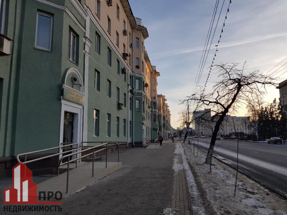 Коммерческое помещение в Центре

Вашему вниманию предлагается помещение 110 кв.м
Расположение: ул. Кирова 69
Первая линия. 
Цокольный этаж.
Отдельный вход.
Большой фасад для рекламы.
Дизайнерский ремонт.
Все коммуникации.
Свой санузел.
Имеется парковка.
Под любой вид деятельности.
В деловом центре г